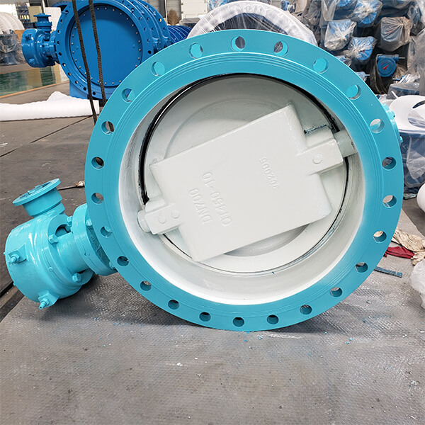 Double eccentric butterfly valve