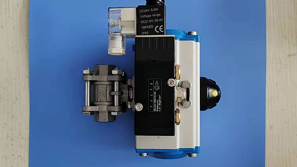 Pneumatic ball valve