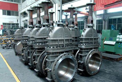 Slab gate valves