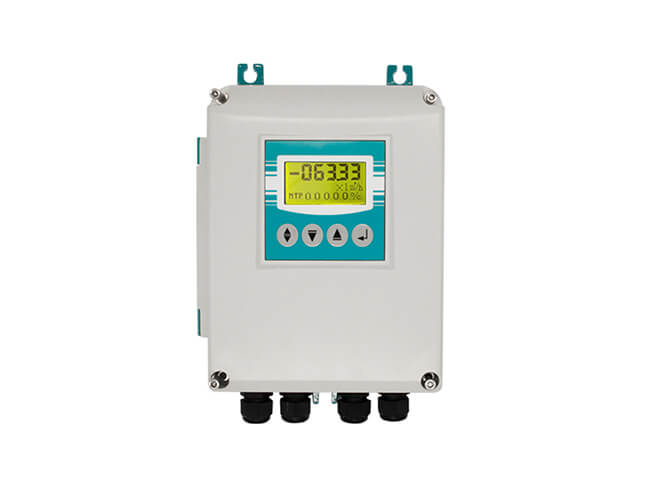 Remote reading electromagnetic flow meter IP68