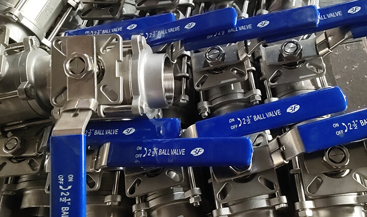 the pieces type ball valve