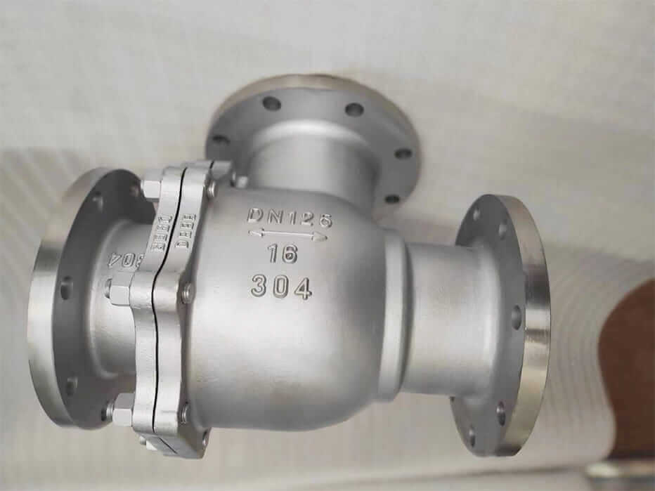 Flanged three-way ball valve